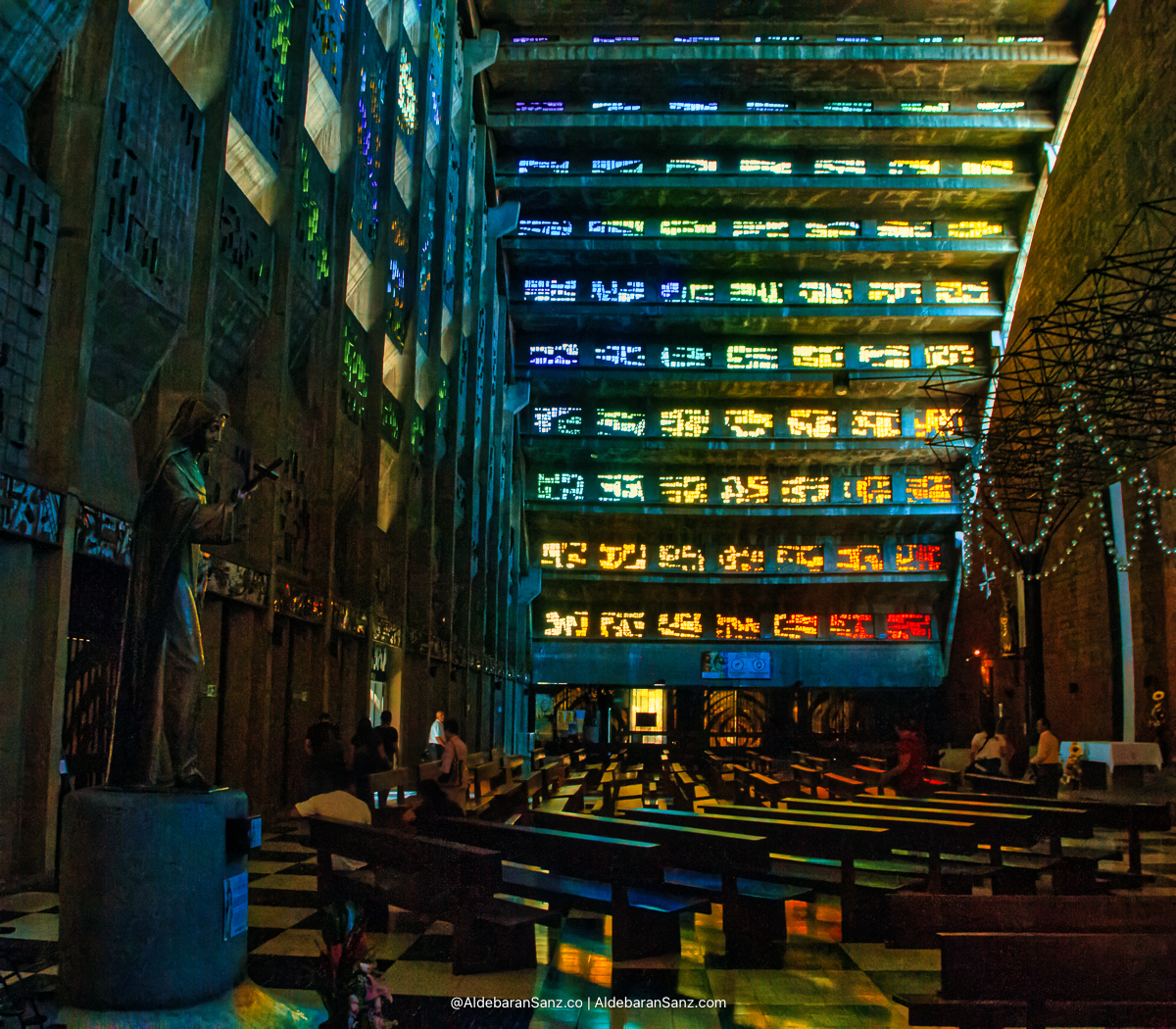 Vitrales de la Iglesia El Rosario, San Salvador, El Salvador. - © Aldebaran Sanz