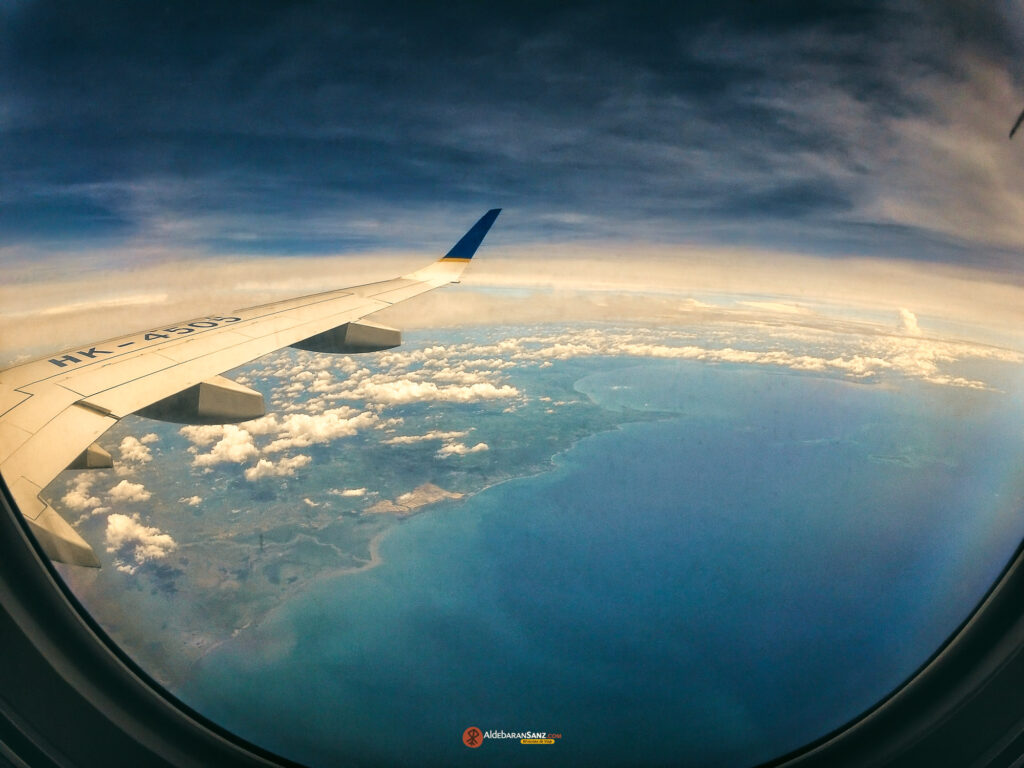 Vuelo llegando a Aruba (vista desde la ventana del avión)